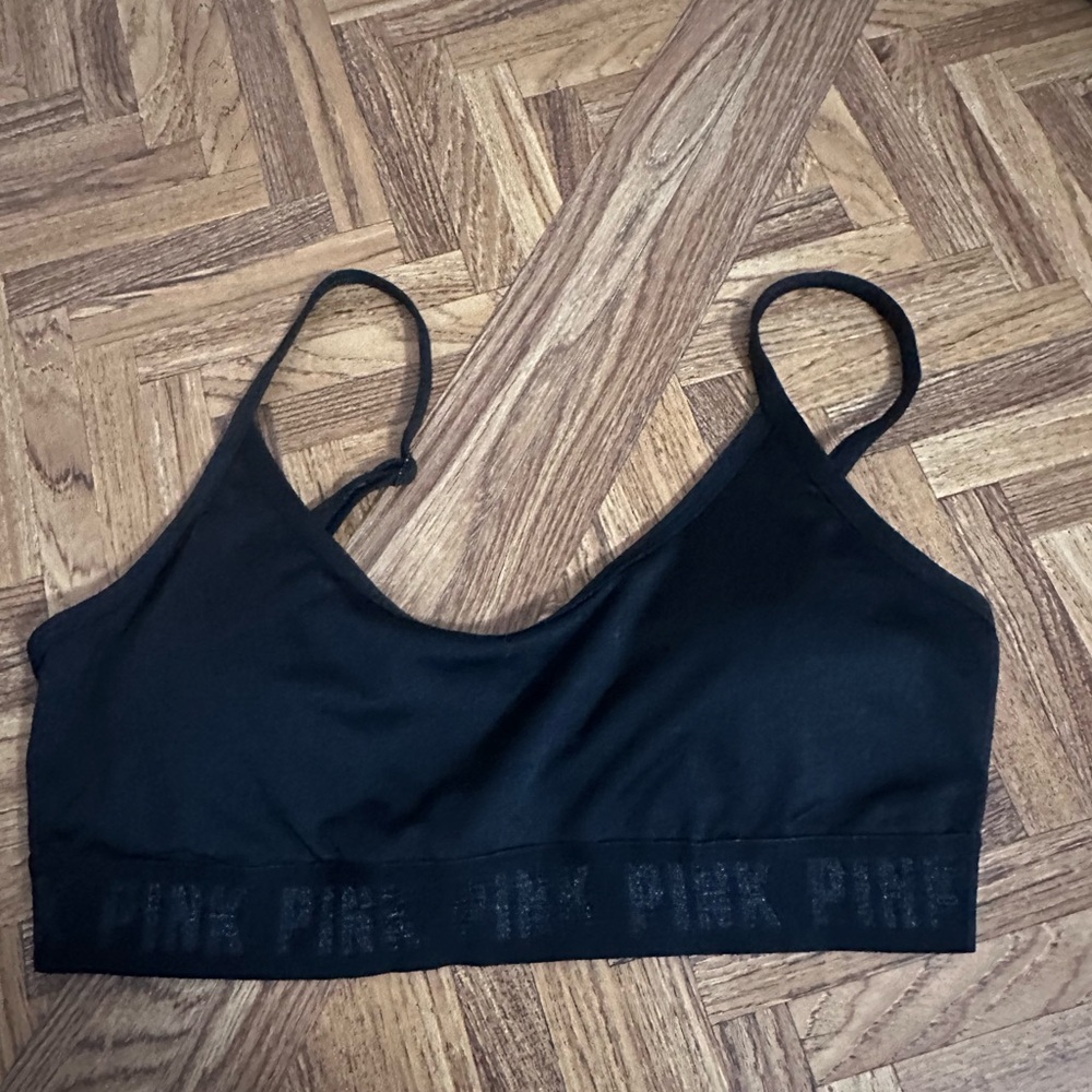 Black sports bra worn 2 times